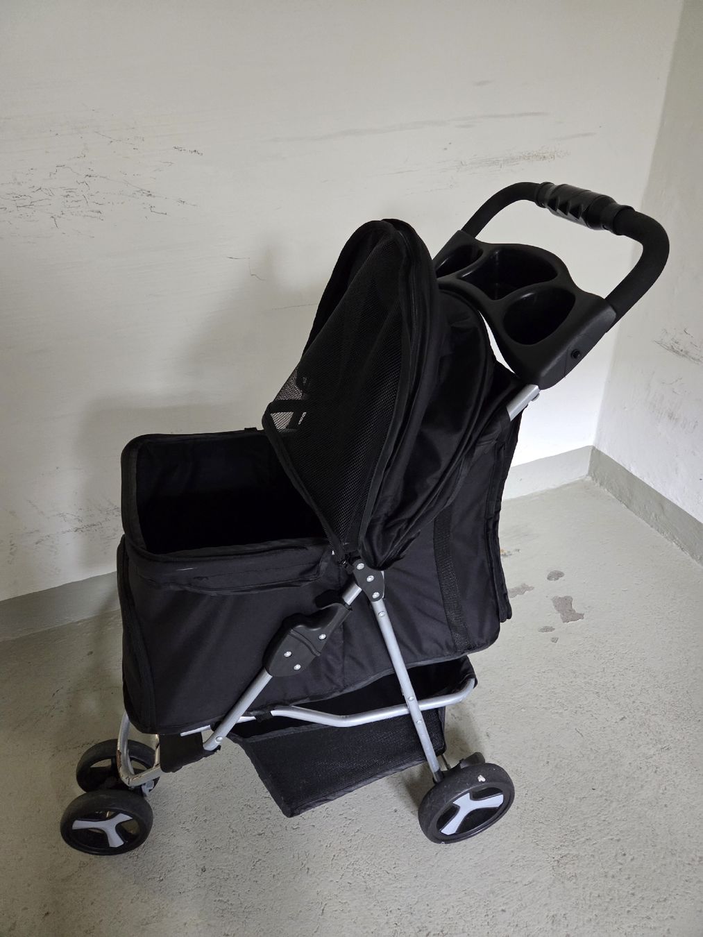 Liege- & Schlafplätze: Hunde Buggy von Trixie – Gebraucht aus Winterthur von katzen07