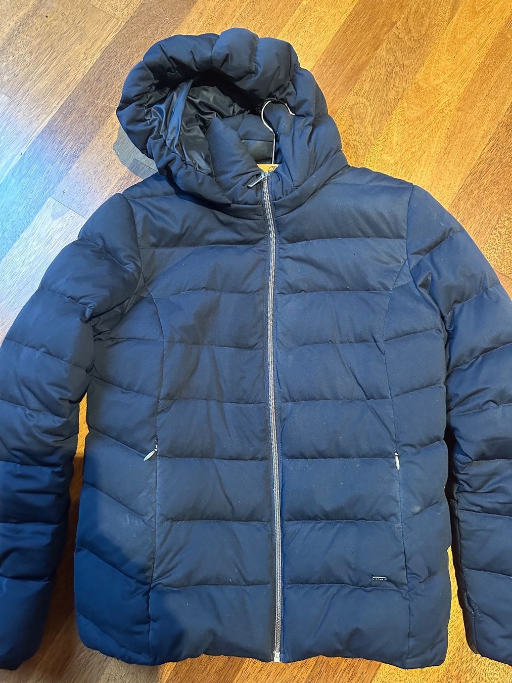 Opus Vestes: Daunen Jacke Grösse 36 – D'occasion à Herzogenbuchsee par SaRaDe77