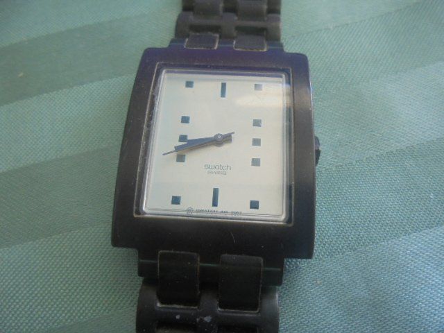 Swatch Uhren: 3 SWATCH SQUARE Uhren defekt – Defekt aus Hinwil von Glasperlen 2