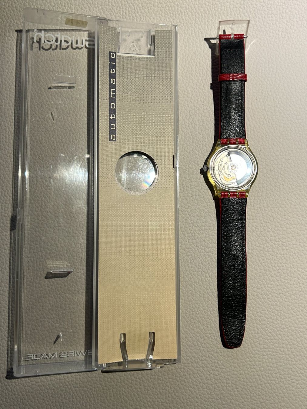 Swatch Uhren: Swatch Red Ahead SAK101 Automatic vintage – Gebraucht aus Basel von arm_gf7p 5