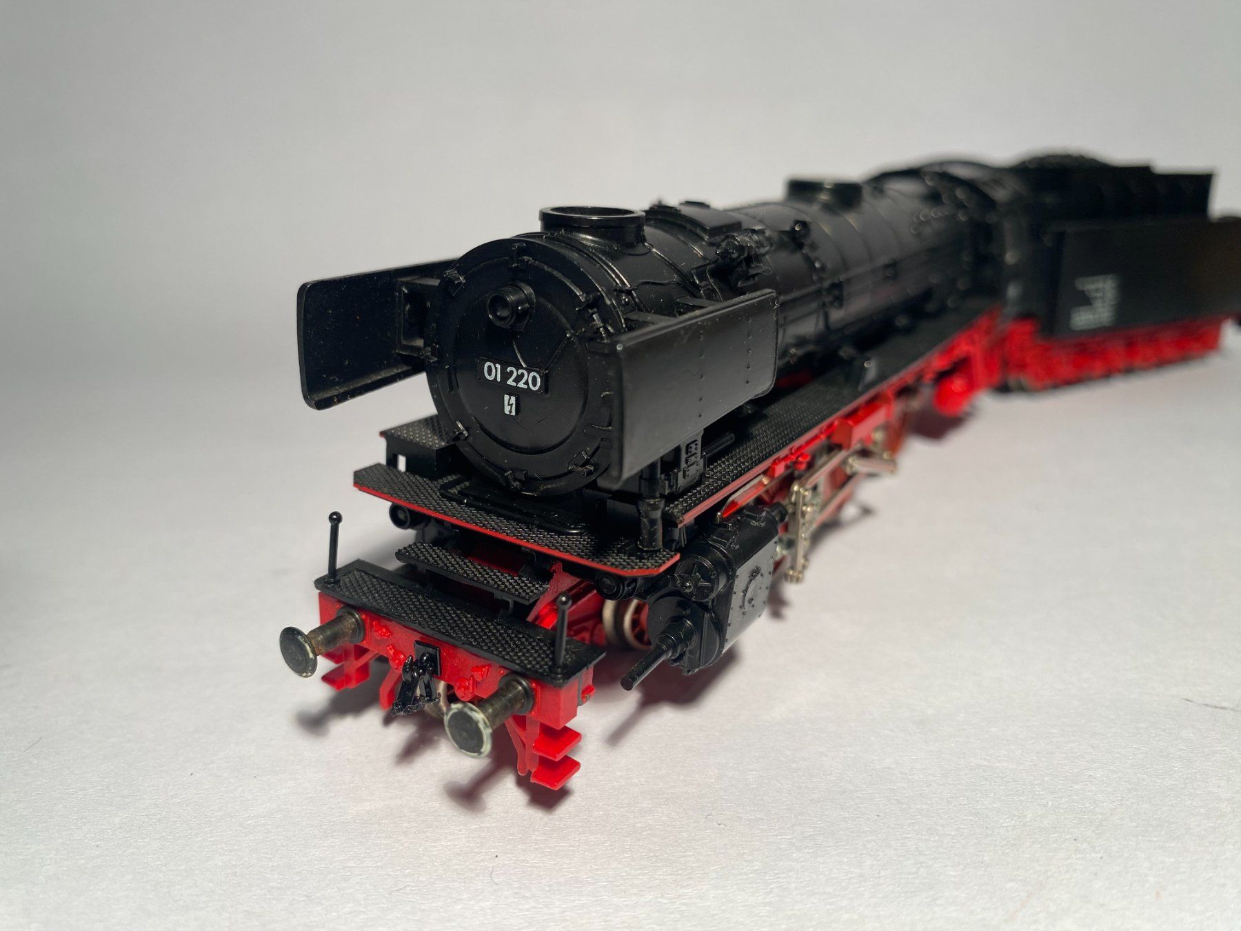 Fleischmann Modelleisenbahnen: Fleischmann, Dampflok BR 01 220 DB, DC Analog – Gebraucht aus Buchrain von Modellbahn11 2
