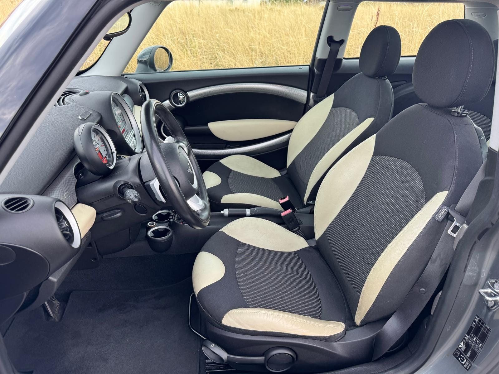 Mini Autos: Mini Cooper S Automatique – D'occasion à Gland par Duvernay01 9