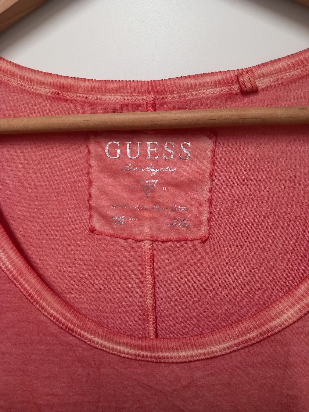 Guess T-shirt: Schönes GUESS Shirt Gr.38 – Usato da Gwatt (Thun) venduto da umwelt-brocki 1
