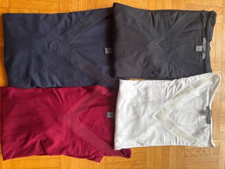 4 Esprit V-Ausschnitt Shirts Gr. S, Damen