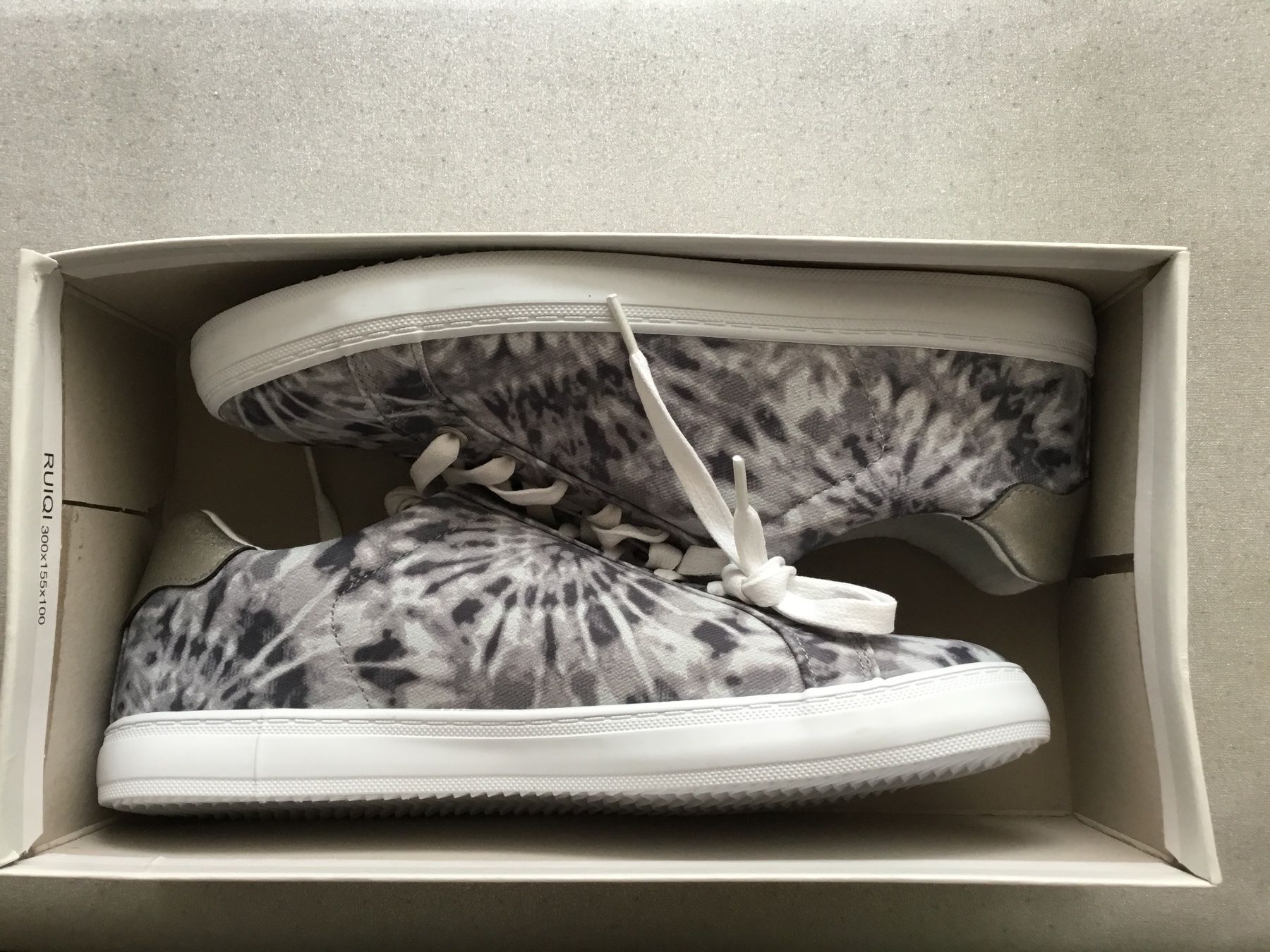 Damenschuhe: Sneakers / Schuhe mit Ikat Muster – Neu und originalverpackt aus Thalwil von gb_ea2000 4