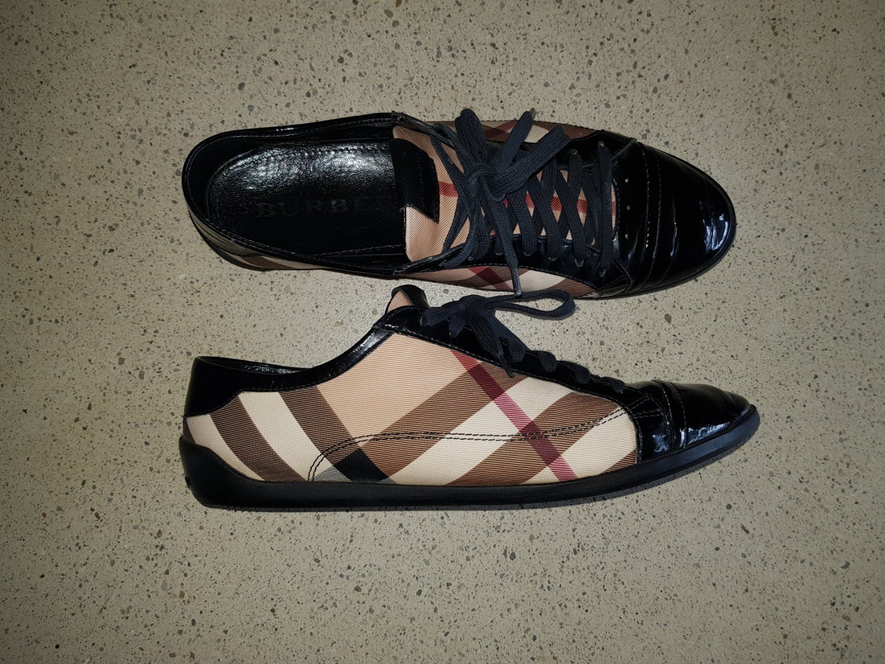 Burberry Damenschuhe: Original Burberry Damen-Sneaker Grösse 40 – Gebraucht aus Basel von chien008 3