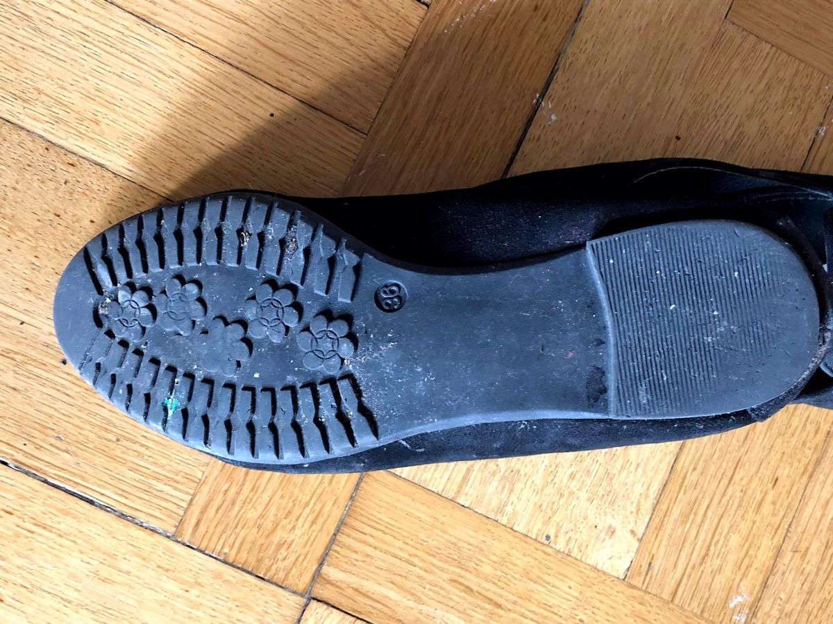 Damenschuhe: Ballerines noires daim élégantes pointure 38 – Gebraucht aus Genève von fra_f685 1