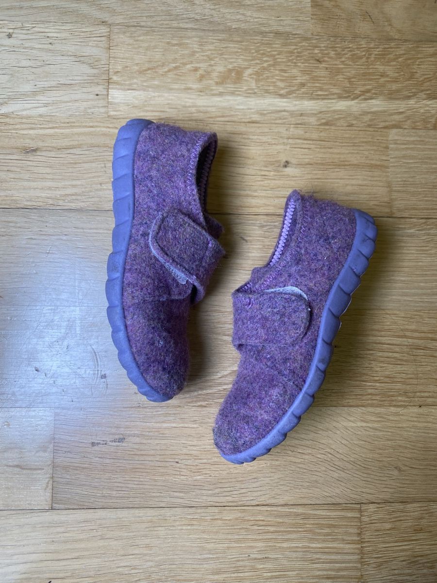 Superfit Scarpe per ragazze: Superfit Hausfinken 25 – Usato da Zürich venduto da Mariaov 1