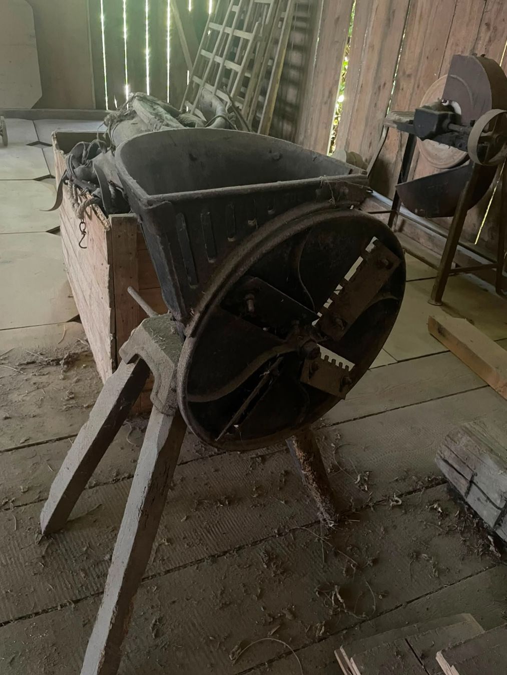 Tutte le macchine: Ancien coupe-betteraves – Usato da Boncourt venduto da Francette