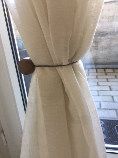 Supporti a parete: Magnet-Halter für Vorhänge – Nuovo (secondo la descrizione) da Walenstadt venduto da ricamul 1