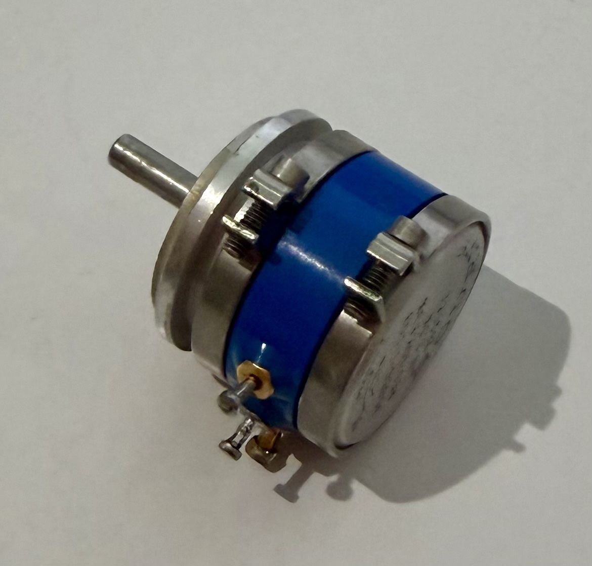 Componenti elettronici: Bourns Präzisions-Drahtpotentiometer 10k, 360deg Encoder – Usato da Zürich venduto da gecko07