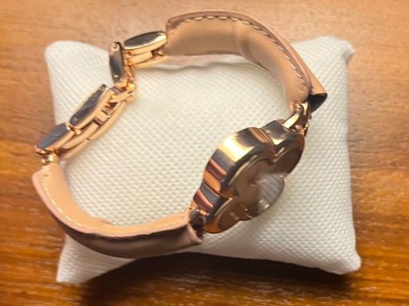 Orologi: montre trèfle rose or, neuve. – Nuovo (secondo la descrizione) da Genève venduto da eli_f6dr 2