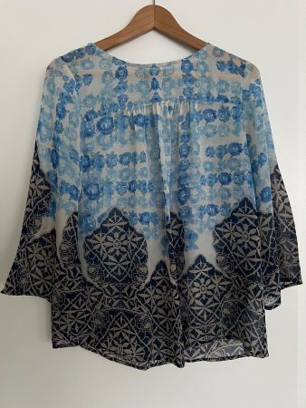 Sommerlich leichtes Oberteil von Benetton in Gr. S