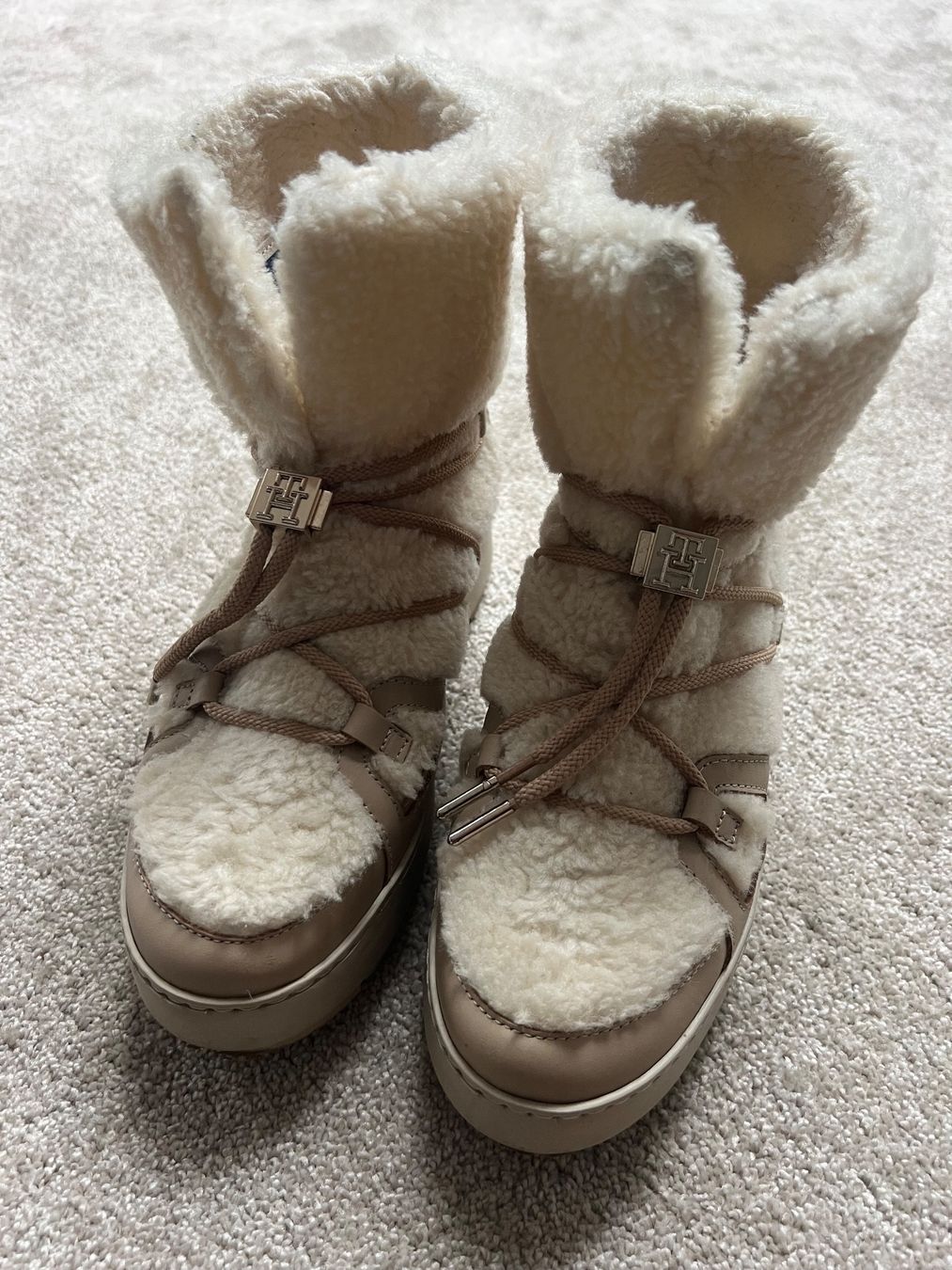 Tommy Hilfiger Scarpe da donna: Tommy Hilfiger Winterstiefel – Usato da Tannay venduto da closet 1