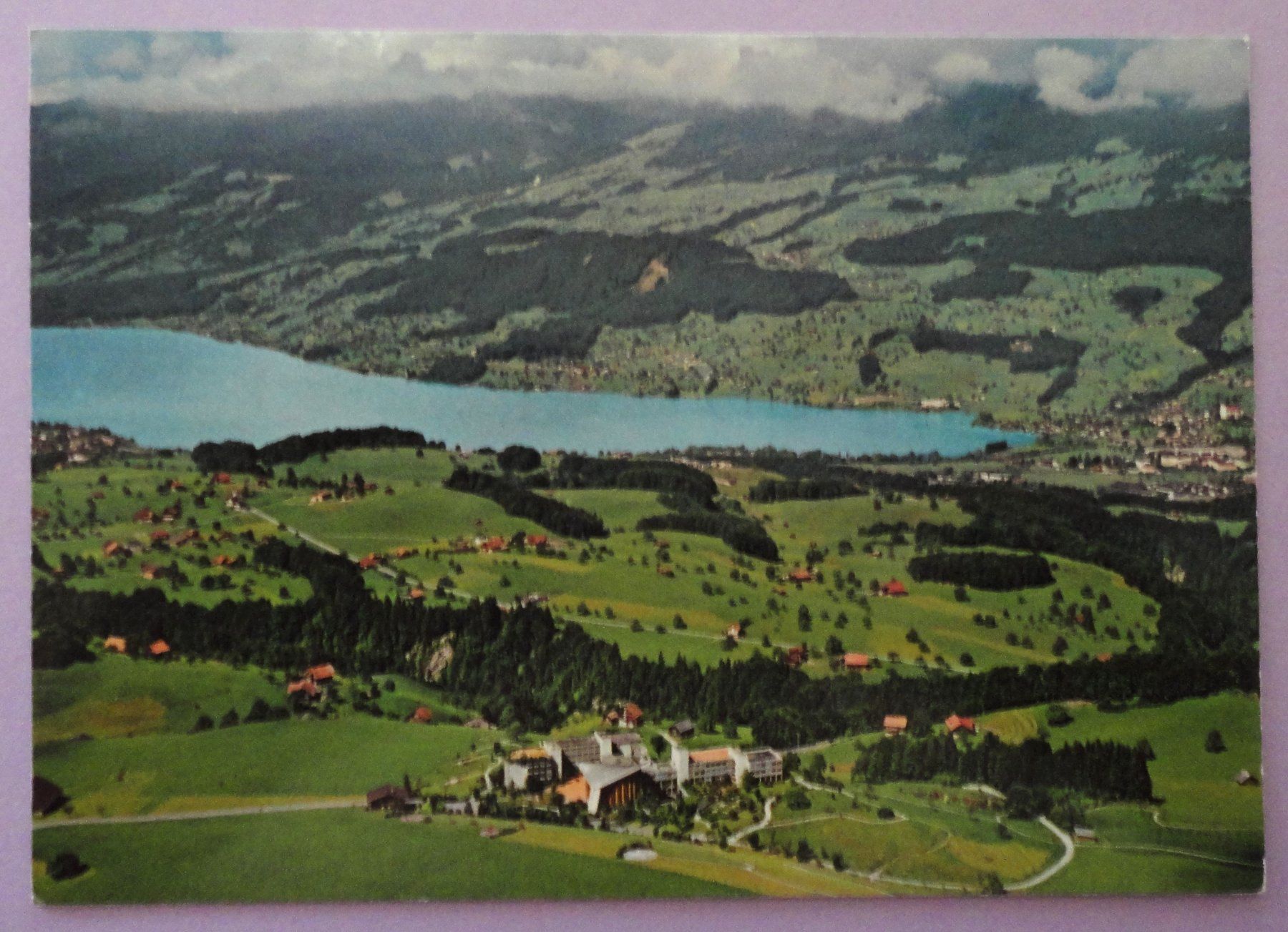 Cartoline postali: St. Niklausen mit Sarnersee, Bethanien – Usato da Fétigny venduto da Billy2miny