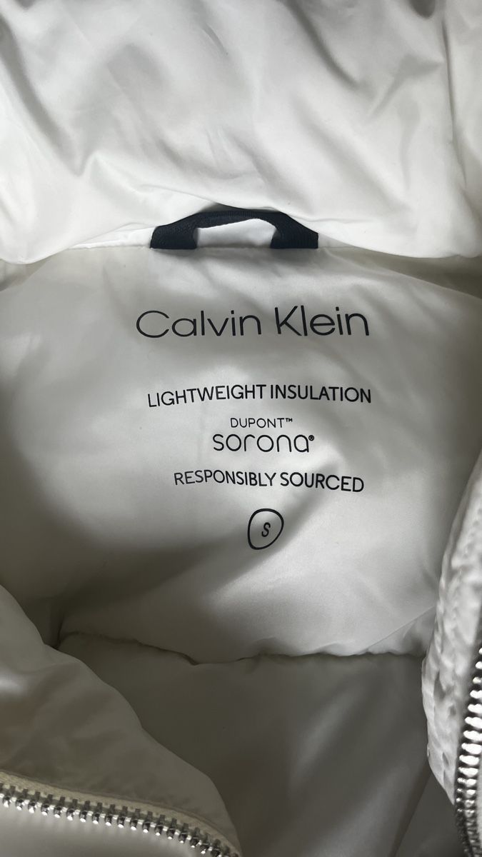 Calvin Klein Cappotti: Calvin Klein Wintermantel Weiss Gr. S – Usato da Rapperswil SG venduto da Natalia_Ruzhyna 4