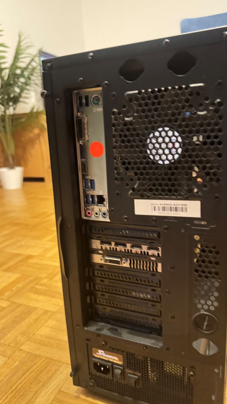 Intel PCs: Ordinateur de Bureau – Gebraucht aus Grand-Lancy von dan_pt5p 3