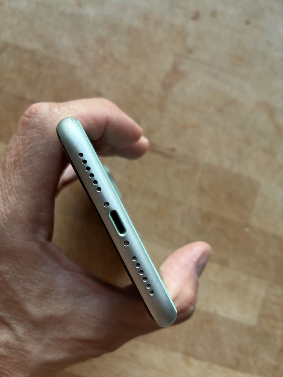 Apple Telefoni cellulari / Smartphones: iPhone 11 – Usato da Oberrindal venduto da Darmando 4
