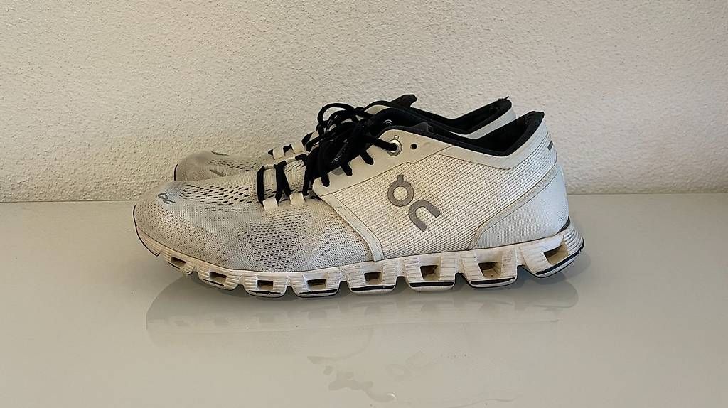 Scarpe da uomo: On Cloud Schuh in Grösse 42.5 – Usato da Jona venduto da Peterli_14 1