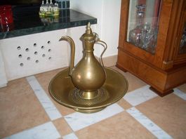 Vaso Lavamani Russo Antico in Ottone