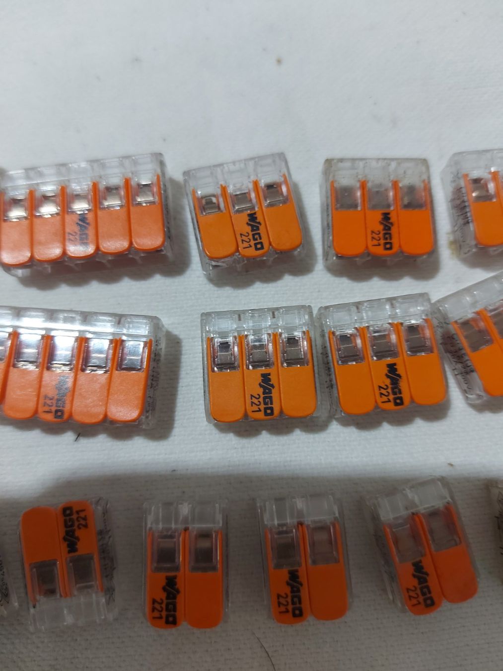 Componenti elettronici: WAGO Klemmen 221 SET mit 20 Stück – Usato da Rheinau venduto da profitronic.shop 3