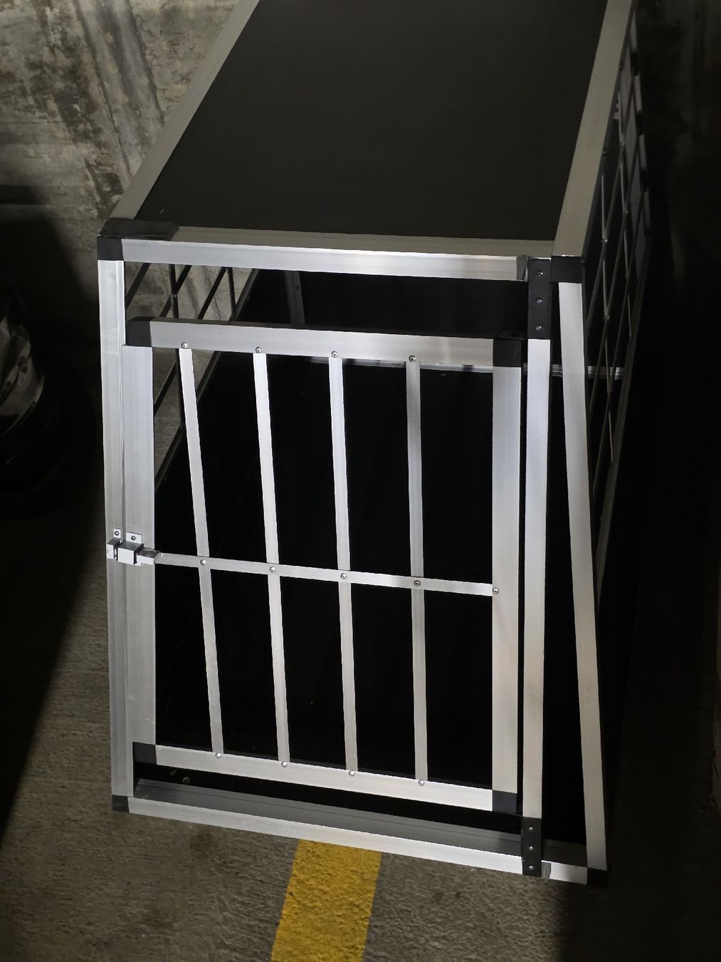 Käfige, Transport & Sicherheit: hundetransportbox (aluminium) – Gebraucht aus Wittenbach von Elena1991 1