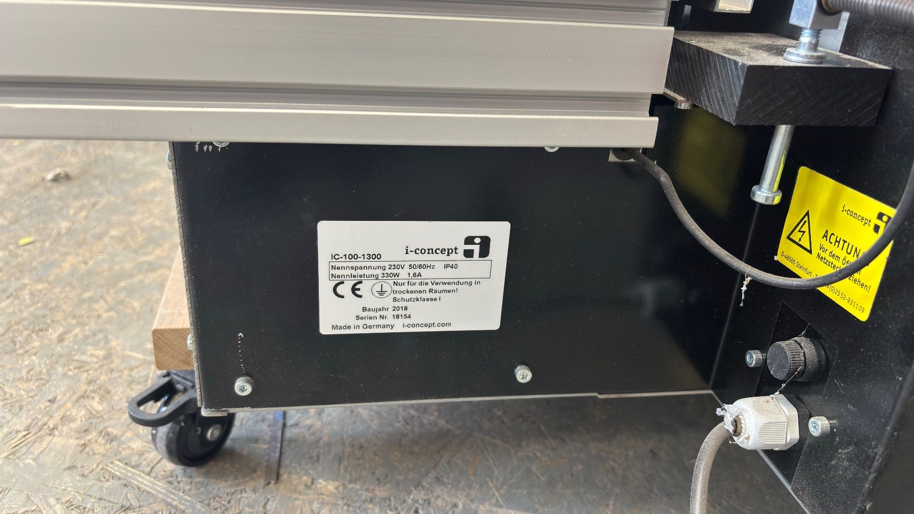 Toutes les machines: Kunststoff - Biegemaschine i-concept IC100-1300 – D'occasion à Sissach par swxx5 3