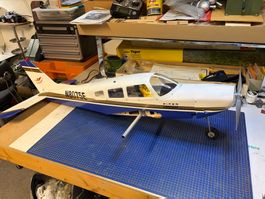 RC-Flugzeug Piper PA-28, Modellbau, Sammlungsauflösung ✈️