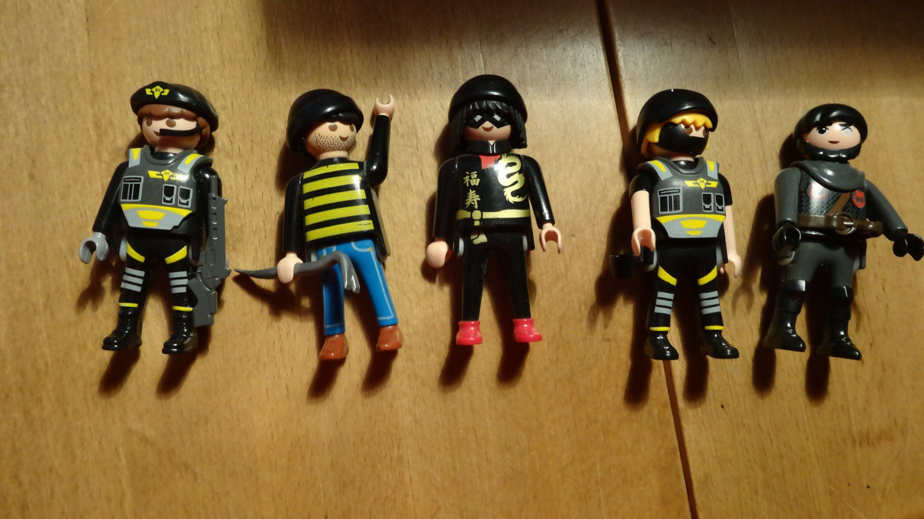 Playmobil Jouets: 5 Playmobilfiguren – D'occasion à Anwil par han_6ws8
