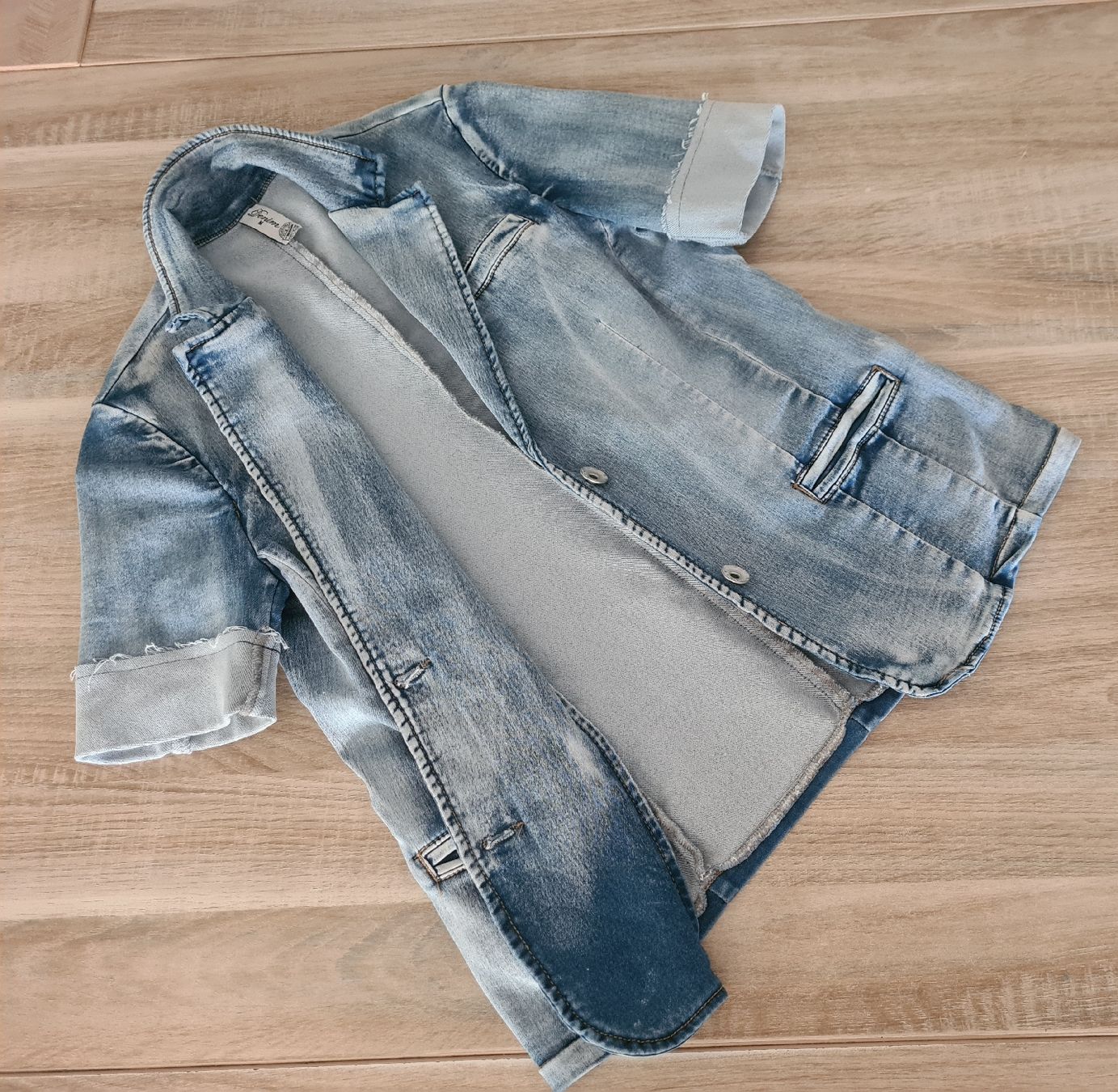 Giacche: Blazer jean délavé marque "DENIM" (M) – Nuovo e nell'imballaggio originale da Etoy venduto da MyStyleMyMode