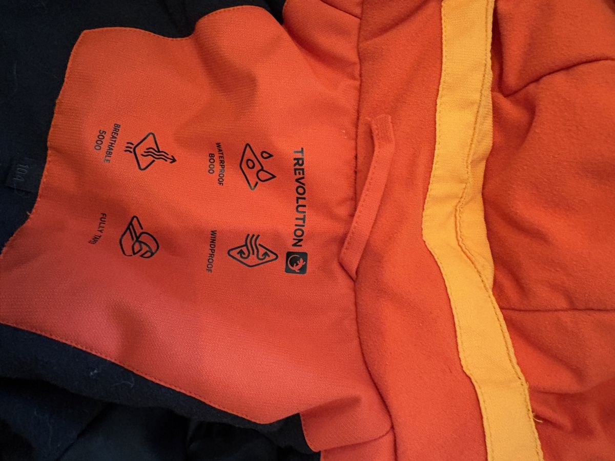 Vestes & Manteaux: Winterjacke Grösse 104 – D'occasion à Greifensee par Dany1989 1