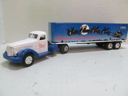 International KB-12 CAB  ERTEL 1:50 SPARDOSE  CHRISTMAS 1991