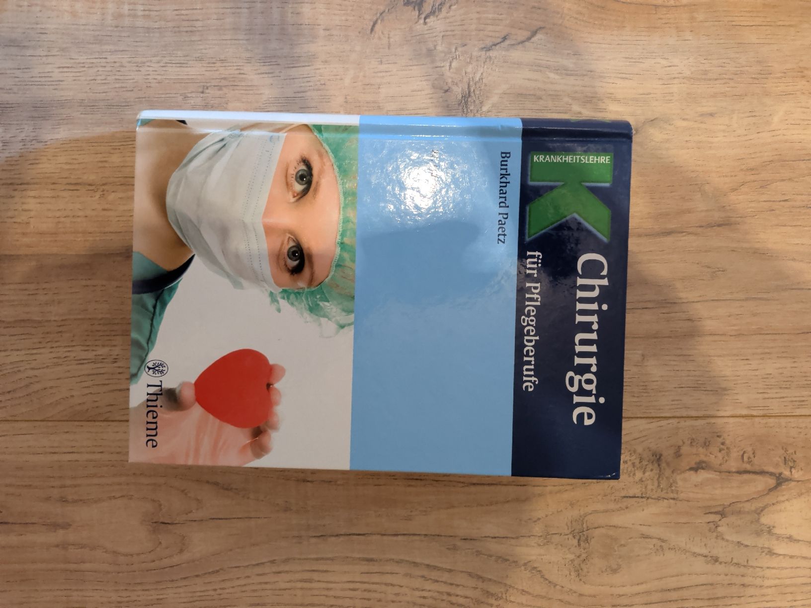 Libri: Pflegefachbücher – Usato da Sarmenstorf venduto da Schneekettenpflicht 2