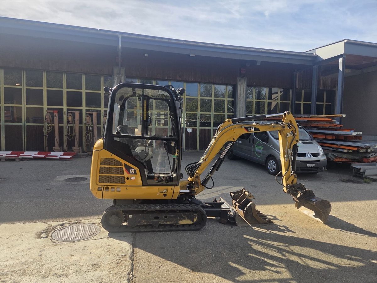 Bagger: Bagger Cat 301.7 Kabine – Gebraucht aus Flühli LU von Edd5 3