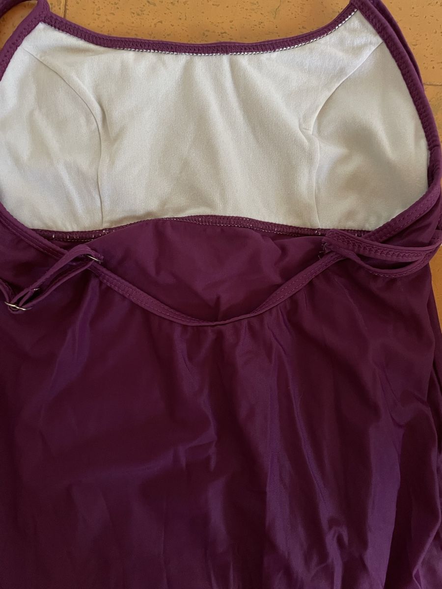 Canottiere & Pantaloni: Damen Tanzbody Lila Gr. 36 – Usato da Disentis/Mustér venduto da sil_nx77 7