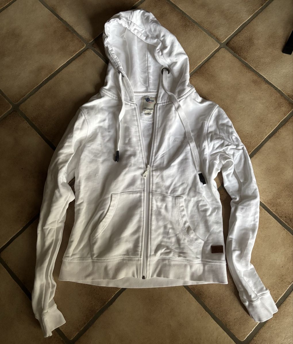 Lots de vêtements: Kleiderpaket weiss Damen Gr. S/M – Neuf (Voir description) à Erlinsbach par moseco 1