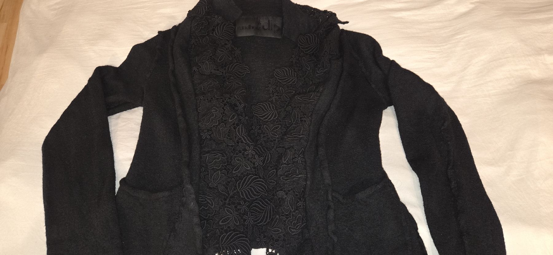 Rundholz Giacche: Rarer Cardigan mit Spitze von Rundholz  – Usato da Busswil BE venduto da Angy1974