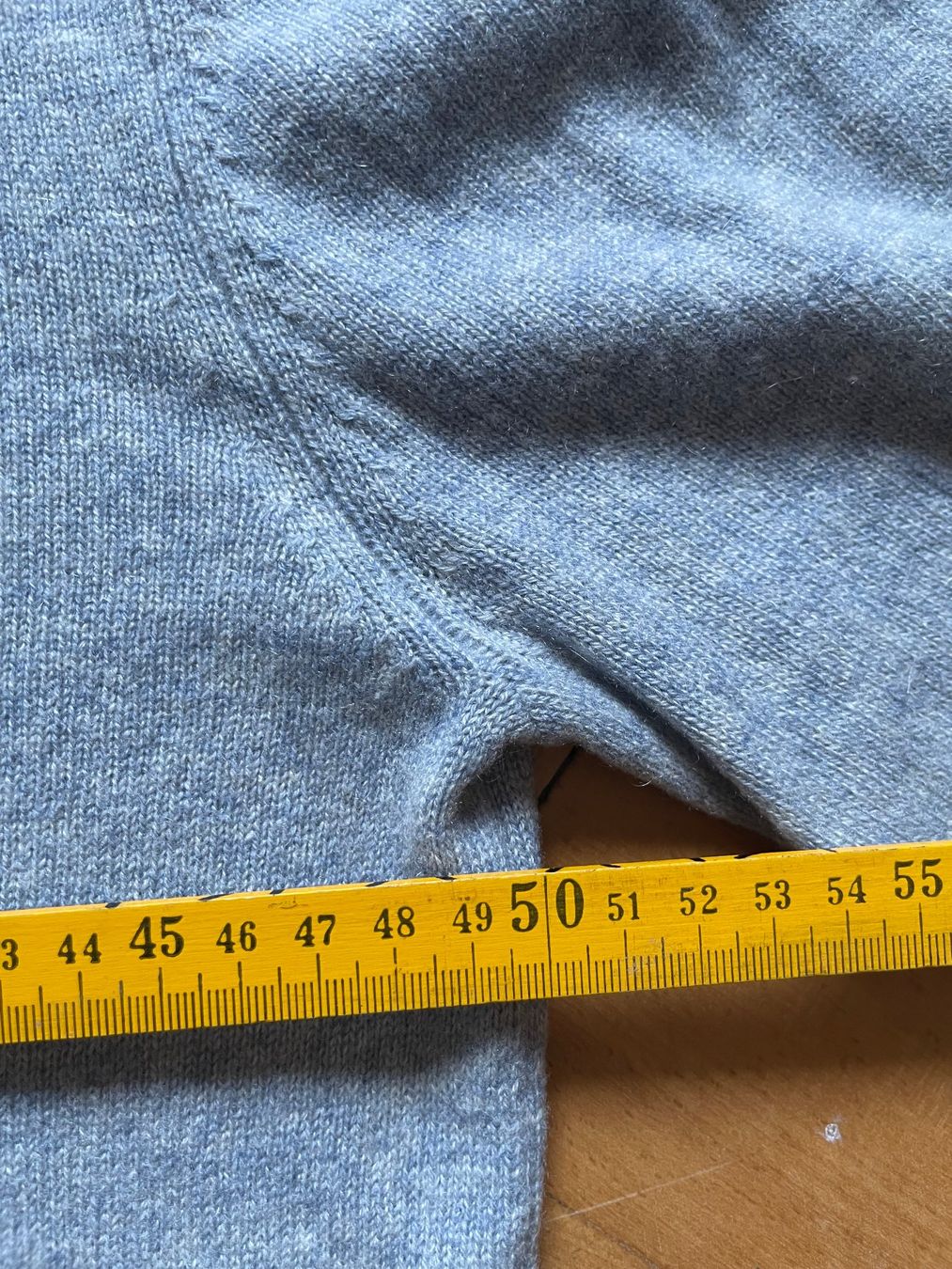 Pullover & Sweatshirts: Pullover Parenti's Kaschmir hellblau Grösse M – Gebraucht aus Zürich von Rollladen 3