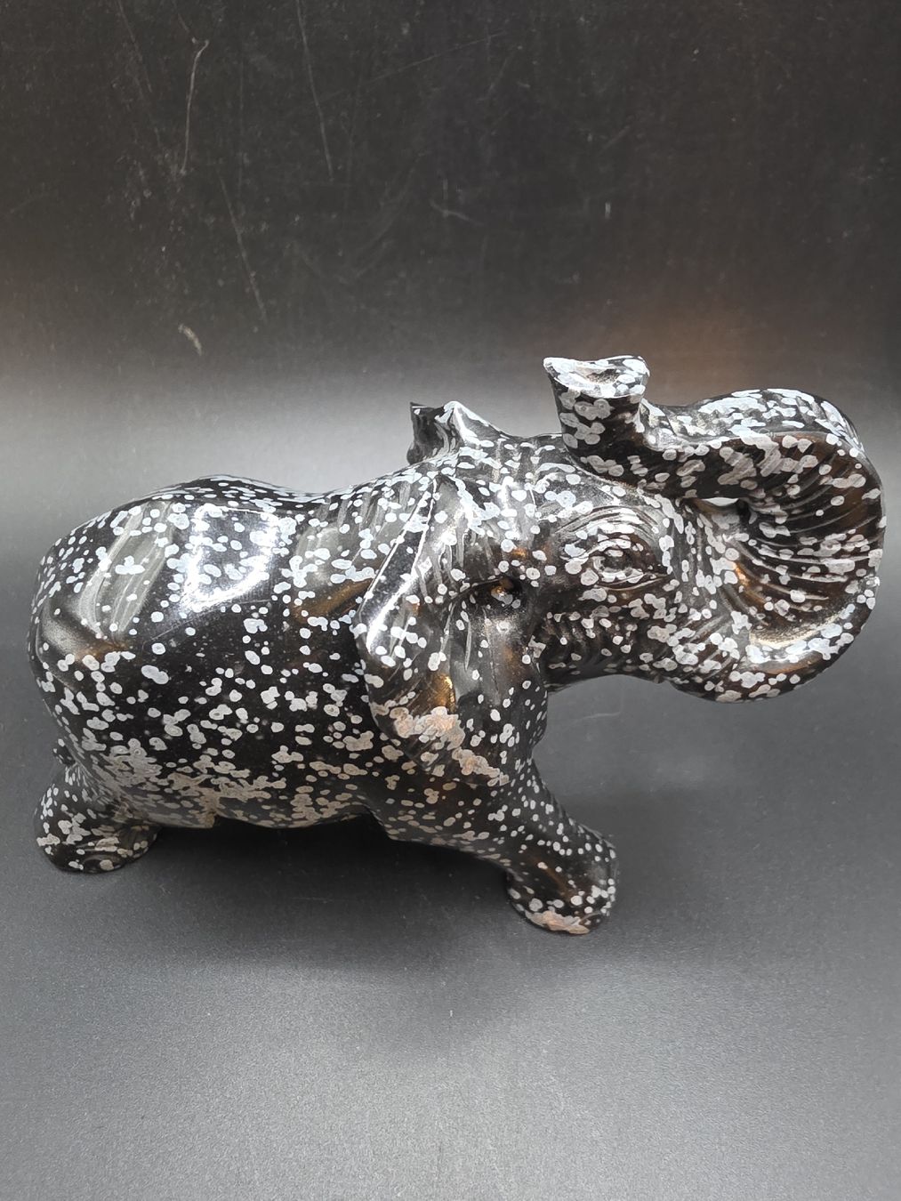 Minerali & Pietre curative: Schneeflockenobsidian Elefant. 8 cm hoch – Nuovo (secondo la descrizione) da Arbon venduto da MadameLuLa9320 3