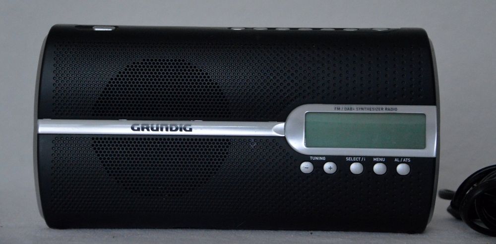 RADIO GRUNDIG MUSIC BOY 175 multi-bandes FM/SW1