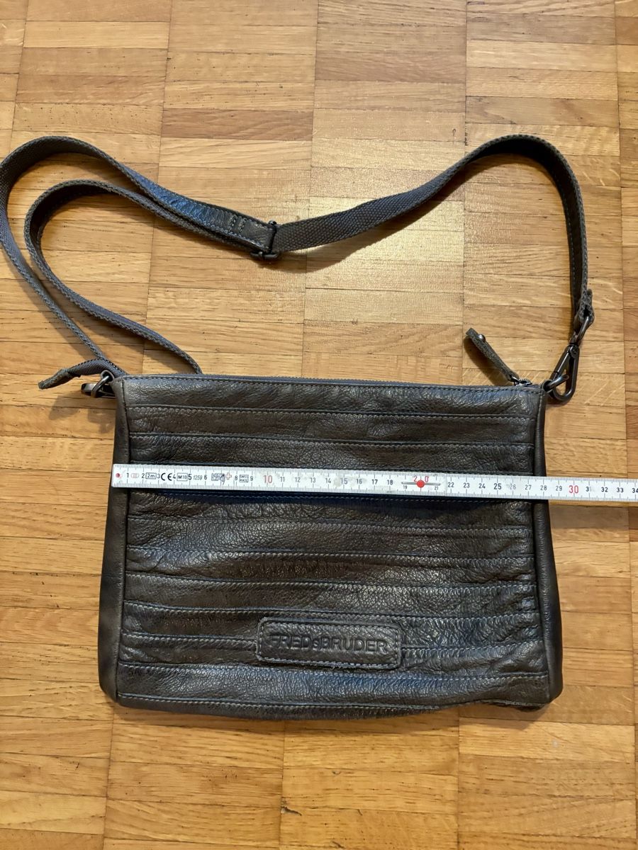 FredsBruder Borse da donna: Handtasche von FredsBruder – Usato da St. Gallen venduto da han_7nq6 4