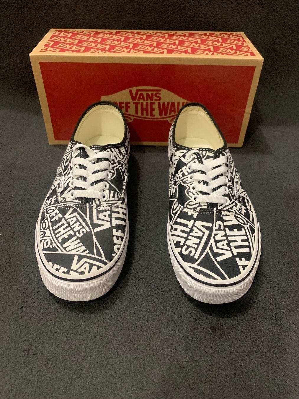 Vans Herrenschuhe: Vans Authentic , Grösse EU 41 – Neu und originalverpackt aus Zürich von LIQUIDATOR.CP