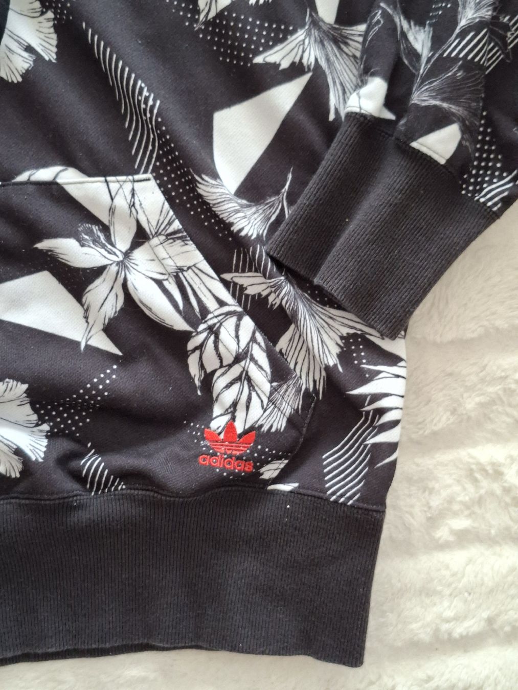 Adidas Maglioni & Felpe: Adidas Sweat à Capuche , Taille S - – Usato da Renens VD venduto da ser_j2fn 1