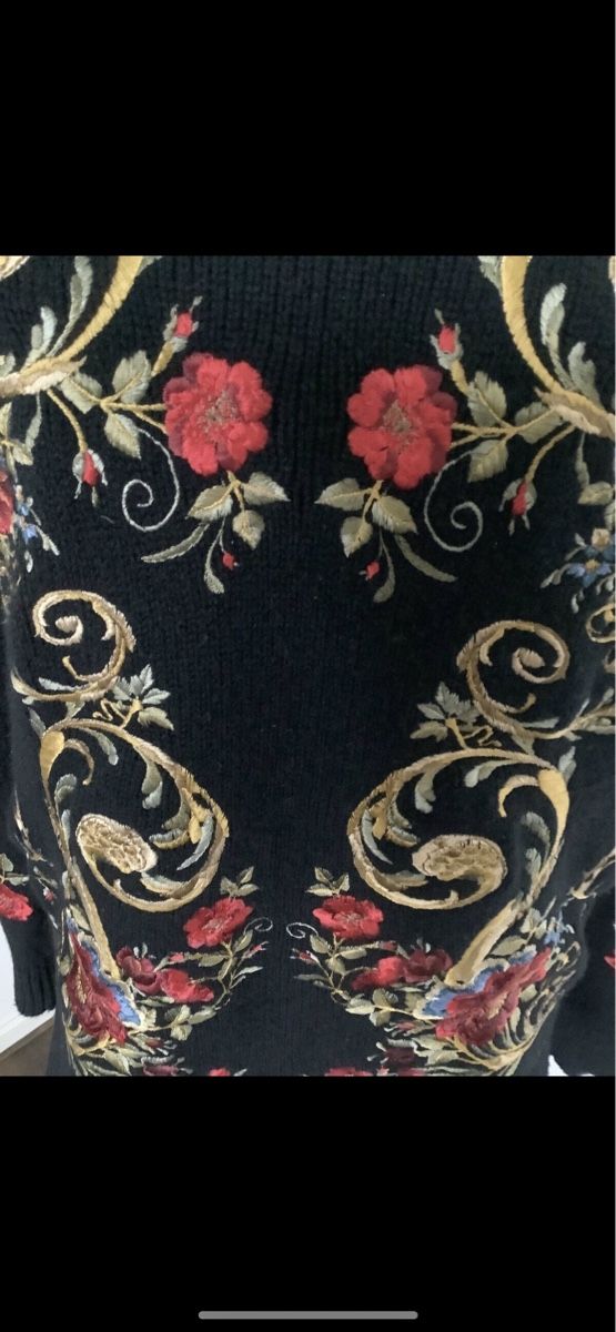 Dolce & Gabbana Pullover & Sweatshirts: Dolce & Gabbana Wunderschönes Cashmere Pullover! – Gebraucht aus Fruthwilen von Mariya13 1