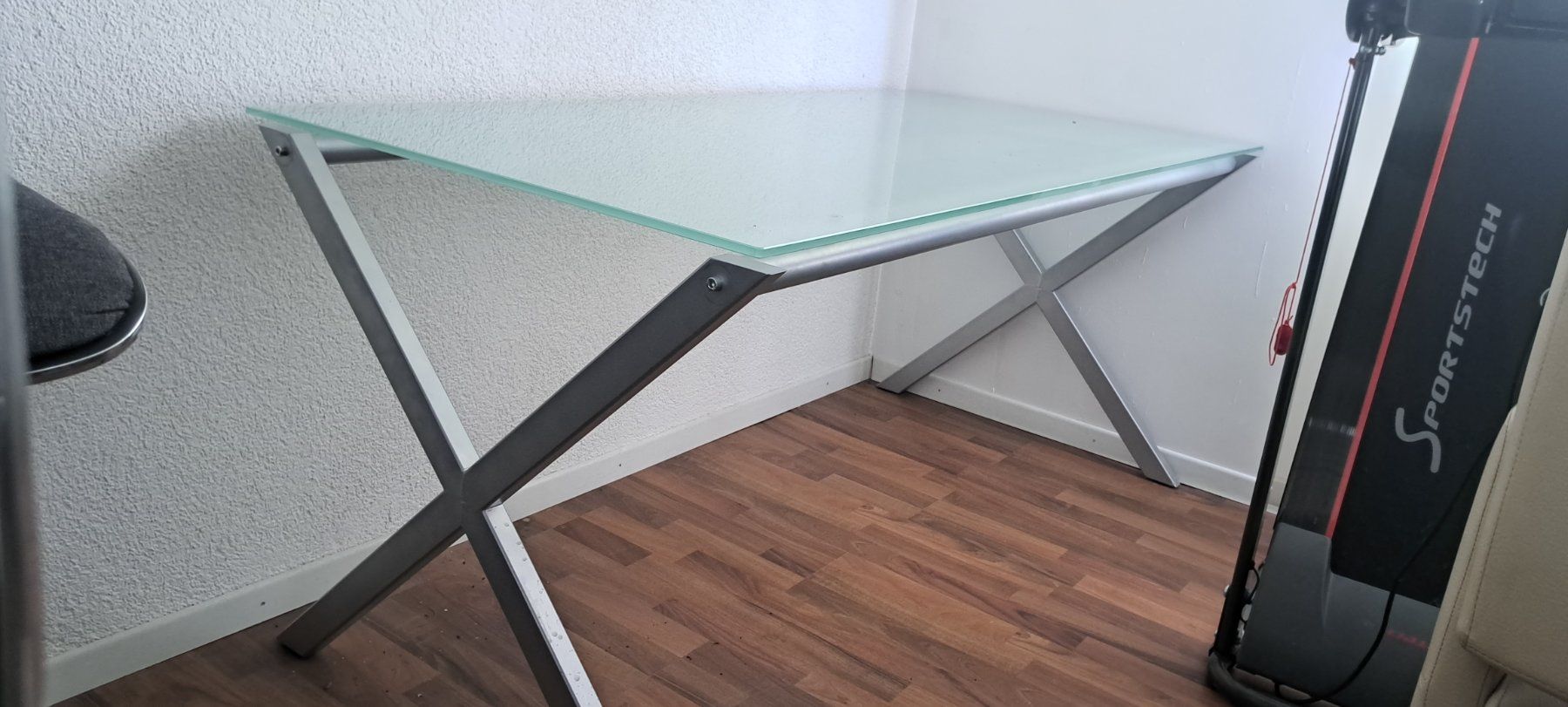 Tavoli: Moderner Chrom Glastisch im Neuzustand – Usato da Siegershausen venduto da Siegershausen1956 1