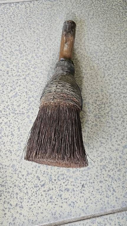 Altro per la casa: Bürste aus asiatischen Raum – Usato da Hunzenschwil venduto da Matthinique 1