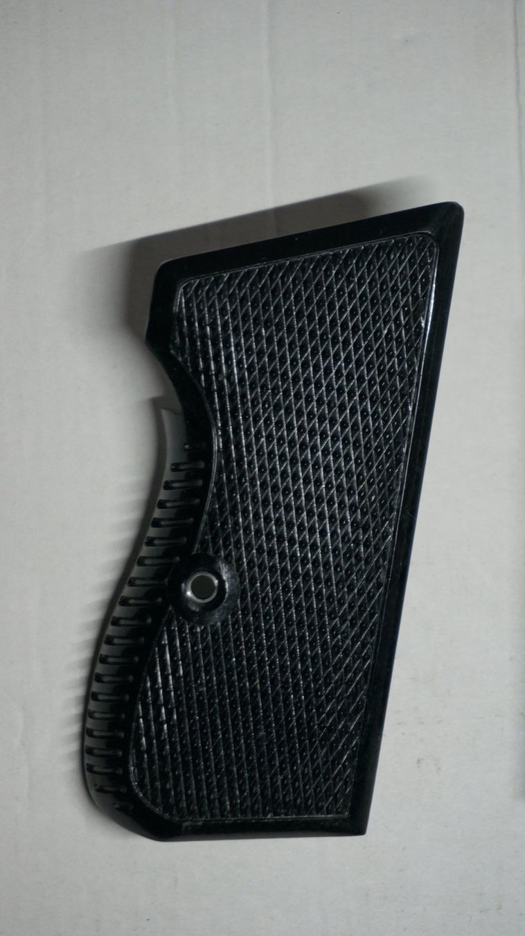 Sig Sauer Schützensport: Griffschalen zu SIG P 210 / P 49 – Gebraucht aus Münsingen von  2