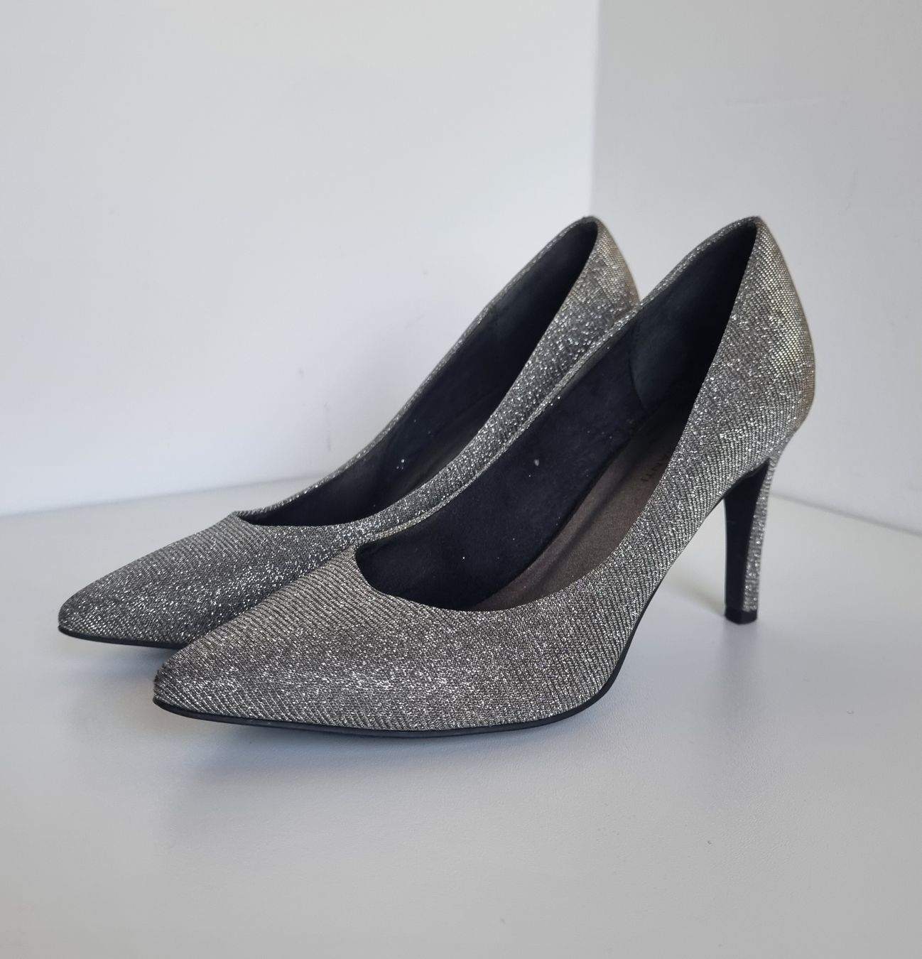 Roberto Santi Scarpe da uomo: Ab CHF 1.- Roberto Santi High Heels, Gr. 37 – Usato da Gontenschwil venduto da shop2hand