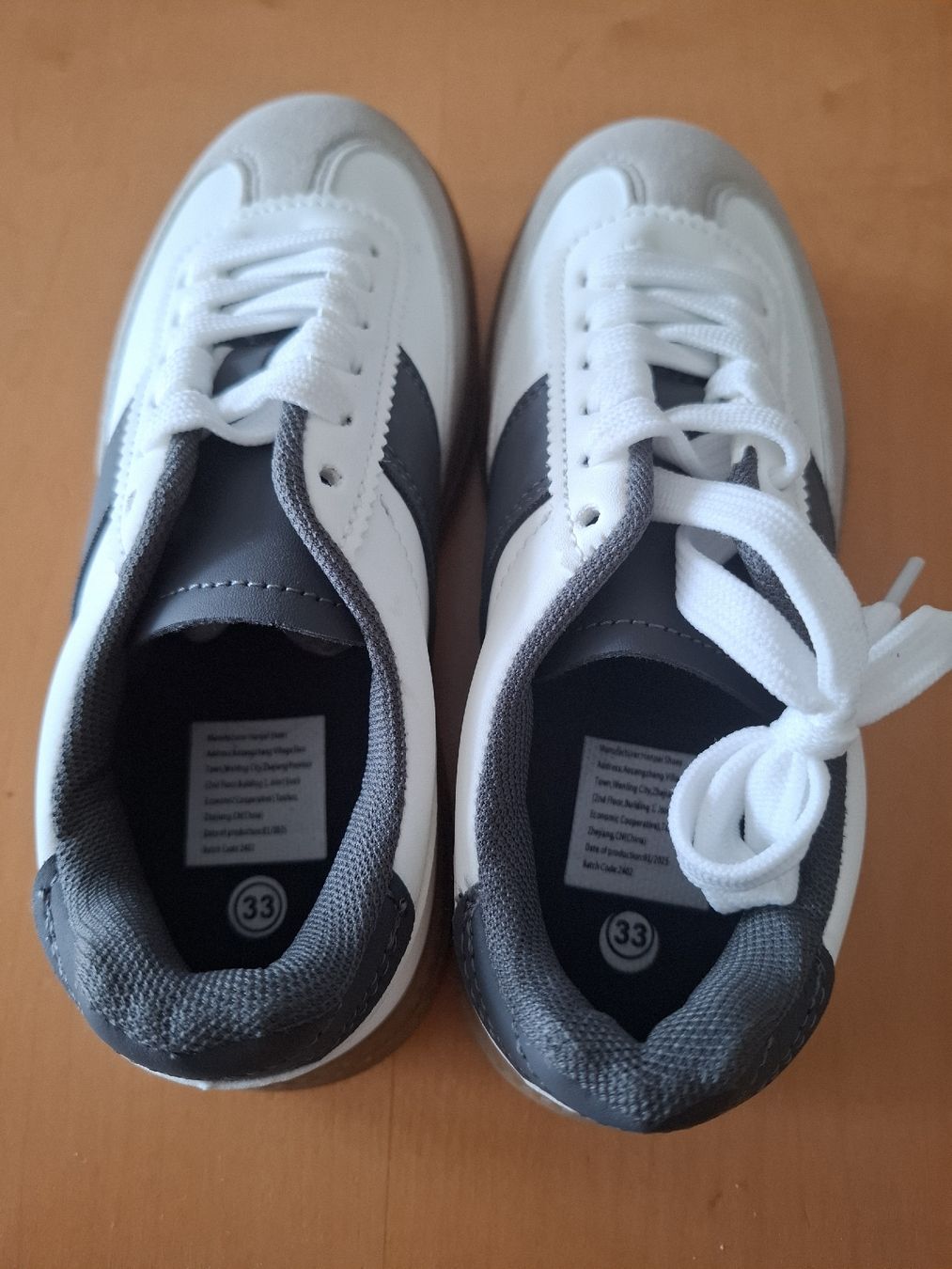 Scarpe per ragazzi: Kinder Schuhe – Usato da Heimberg venduto da Suesigu
