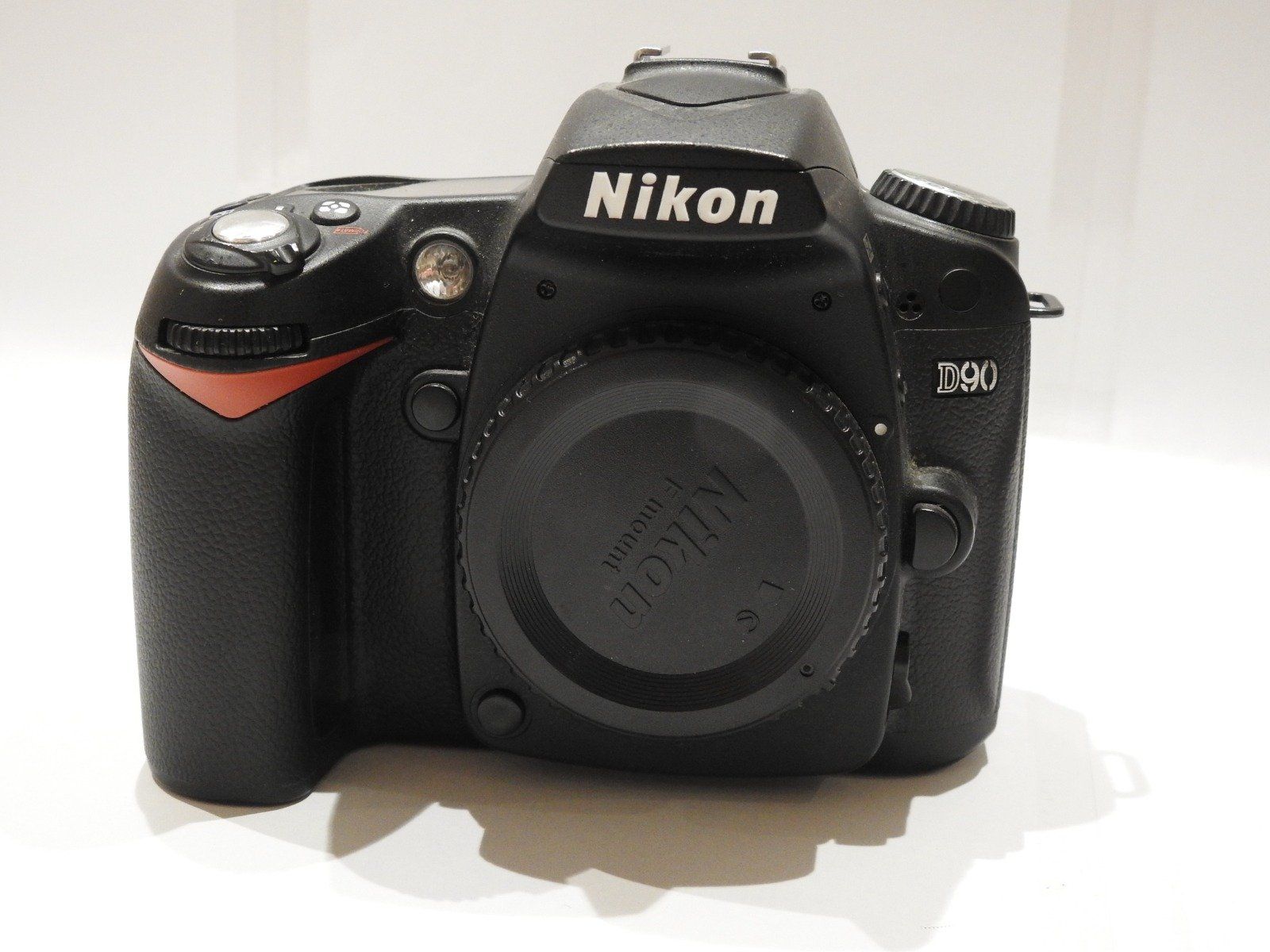 Nikon Kamera: Nikon D90 Spiegelreflexkamera Body mit 2 Akkus – Gebraucht aus Linden von GSX-S1000 2